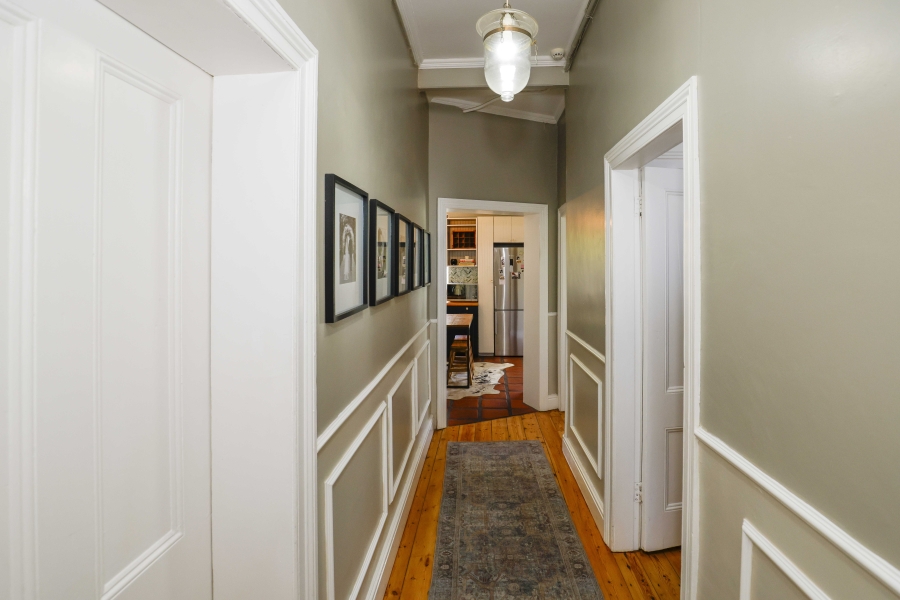 2 Bedroom Property for Sale in Claremont Western Cape